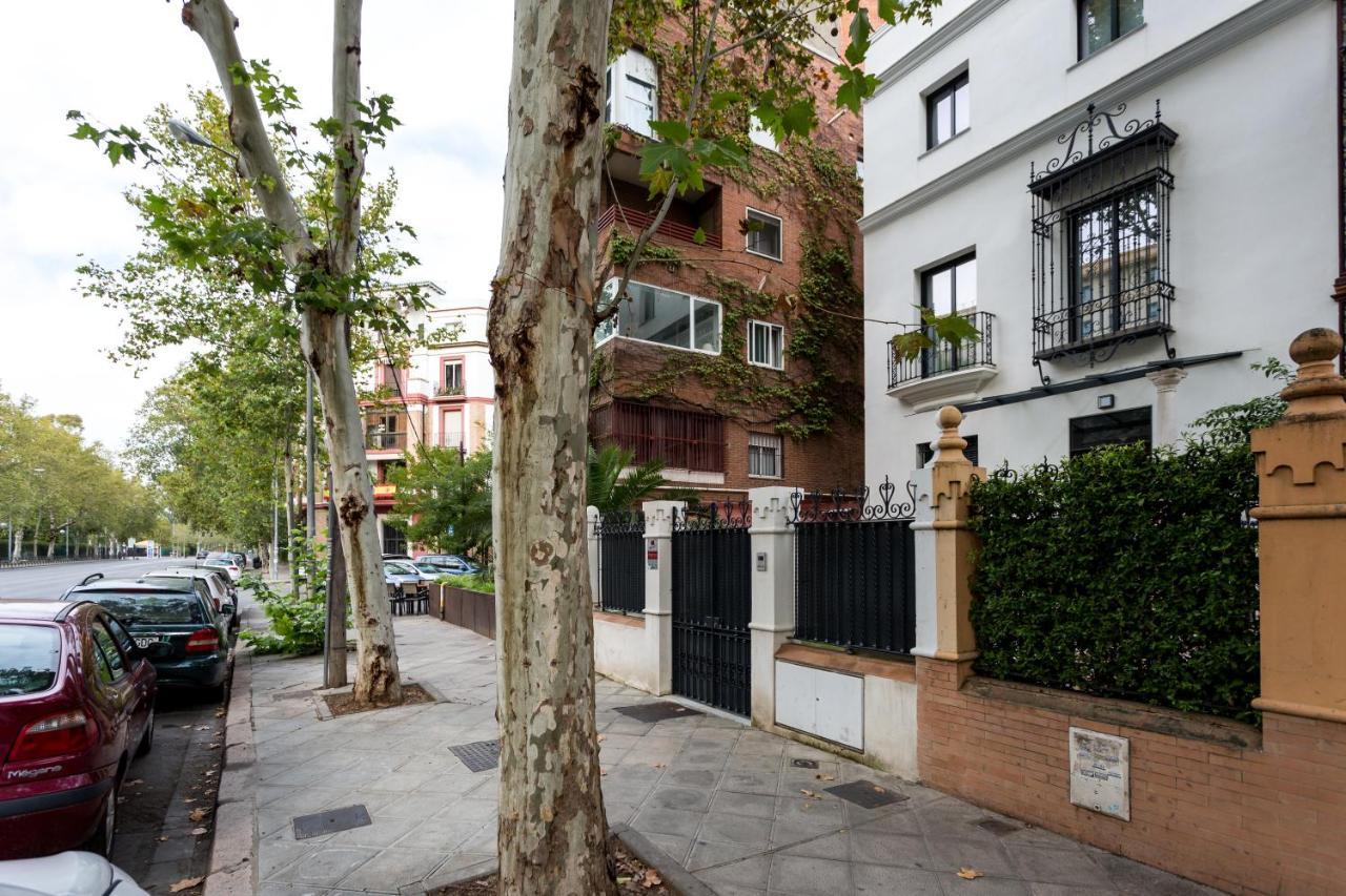 Apartamentos Rg Plaza De Espana Seville Exterior photo